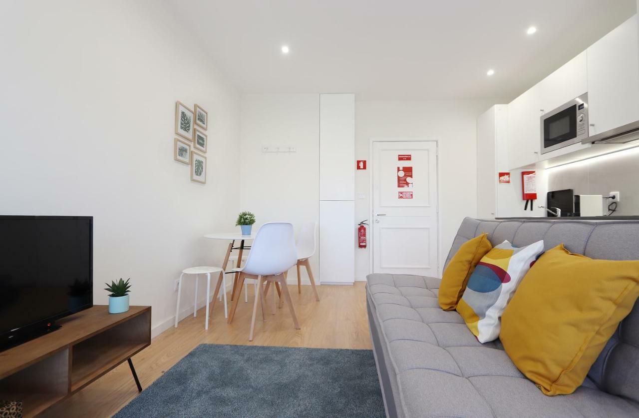 Hm - Living Batalha Square 1 Apartment Porto Exterior photo