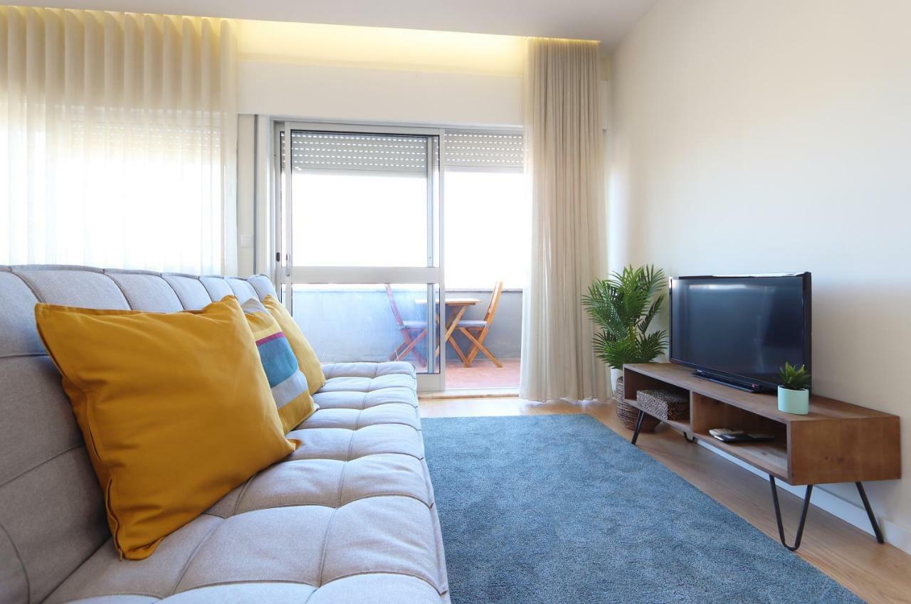 Hm - Living Batalha Square 1 Apartment Porto Exterior photo